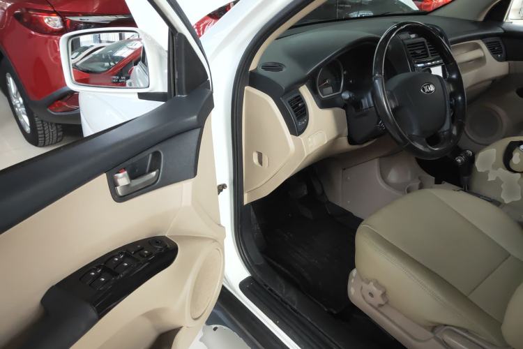 Used Kia Sportage 2013 2.0L Automatic Two-Wheel Drive GL Trim
