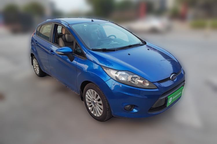 Used Ford Fiesta 2011 Hatchback 1.5L Automatic Fashion Edition Front Right 45 Deg