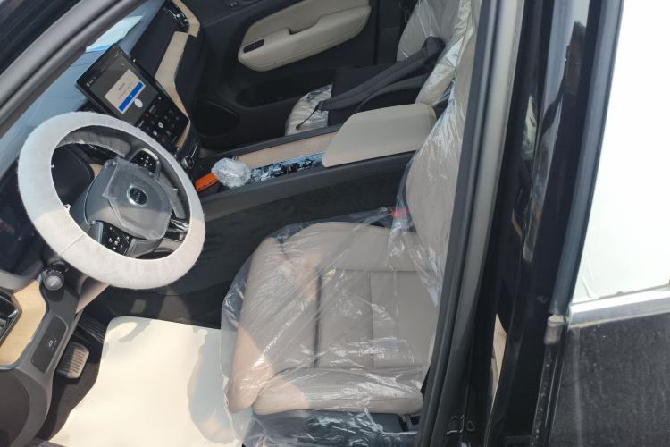 Used Volvo XC60 2026 B5 4x4 Smart Luxury Edition
