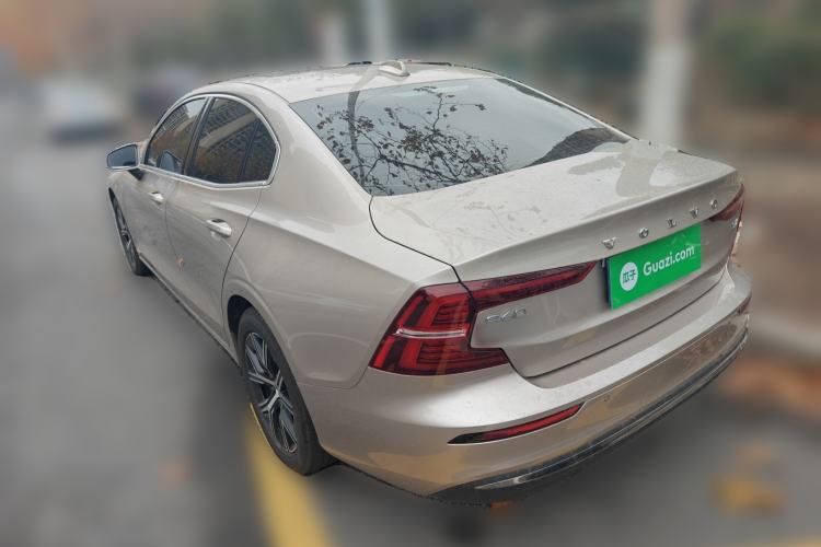 Used Volvo S60 2026 Model B4 Zhiyi Luxury Edition
