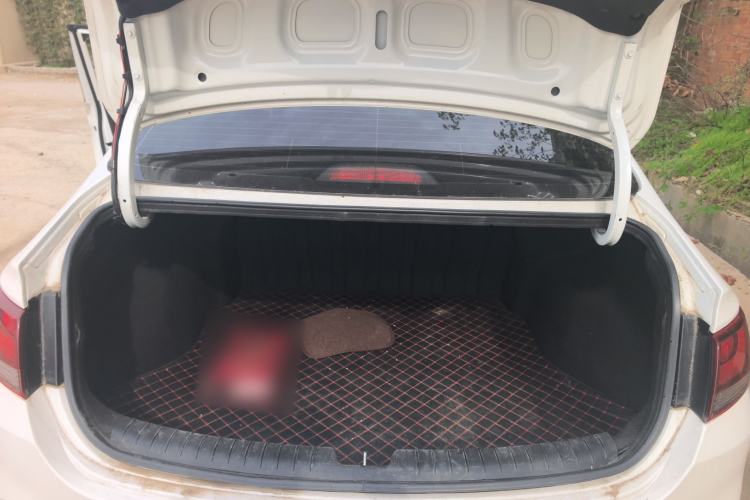 Used Hyundai Celesta 2020 1.6L Automatic GL Enjoyable Edition Trunk