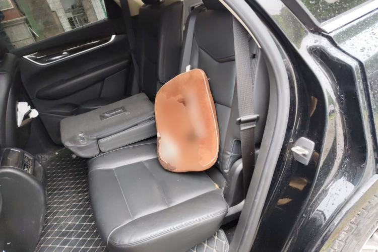 Used Cadillac XT5 2018 25T Luxury Model Left Rear Seat