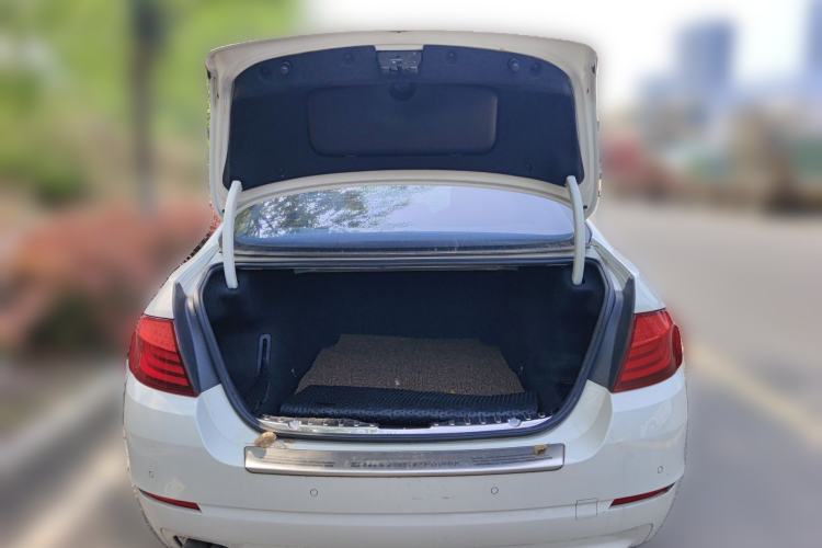 Used BMW 5 Series 2013 525Li Luxury Model Trunk