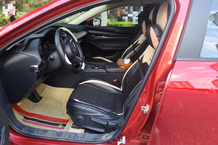 Used Mazda 3 Axela 2022 2.0L Automatic Zhiya Edition Driver Seat