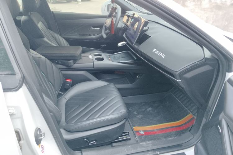 Used Deepal SL03 2023 200Max Range-Extended Version
