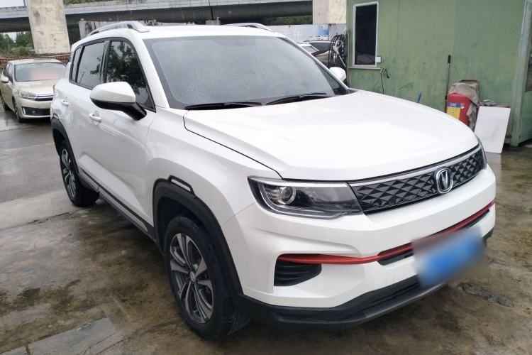 Used CHANGAN CS35PLUS 2021 Honor Million Edition 1.6L Manual Luxury Model Front Right 45 Deg