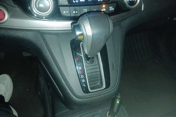 Used Honda CR-V 2015 2.4L two-wheel drive luxury version