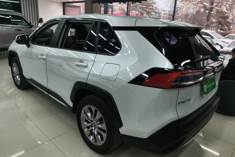 Used Toyota Wildlander 2021 2.0L CVT Two-Wheel Drive Luxury Edition
