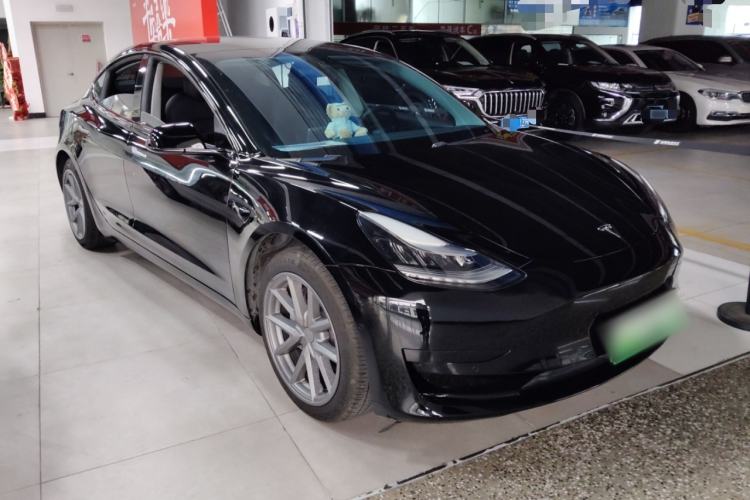 Used Tesla Model 3 2020 Revised Version Standard Range Rear-Wheel Drive – Upgraded Edition Front Right 45 Deg