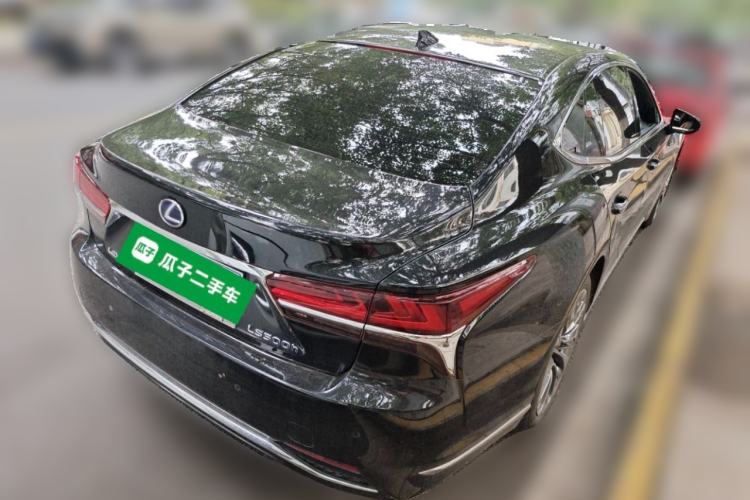 Used Lexus LS 2018 500h Executive Edition China VI