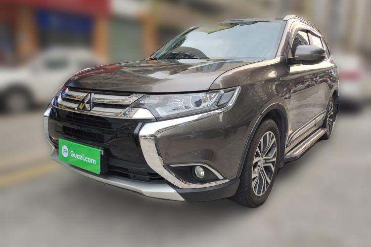 Used Mitsubishi Outlander 2018 2.0L Two-Wheel Drive Glory Edition 5 Seats