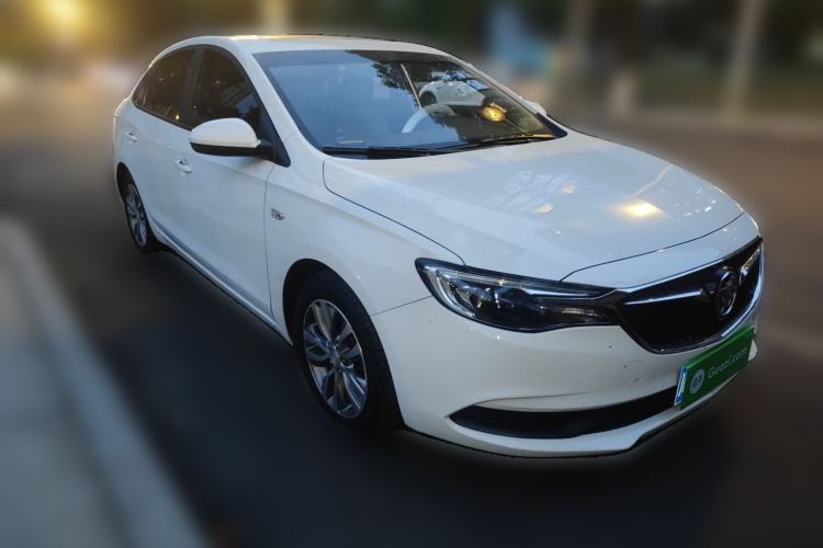 Used Buick GT 2018 18T Automatic Elite Model
