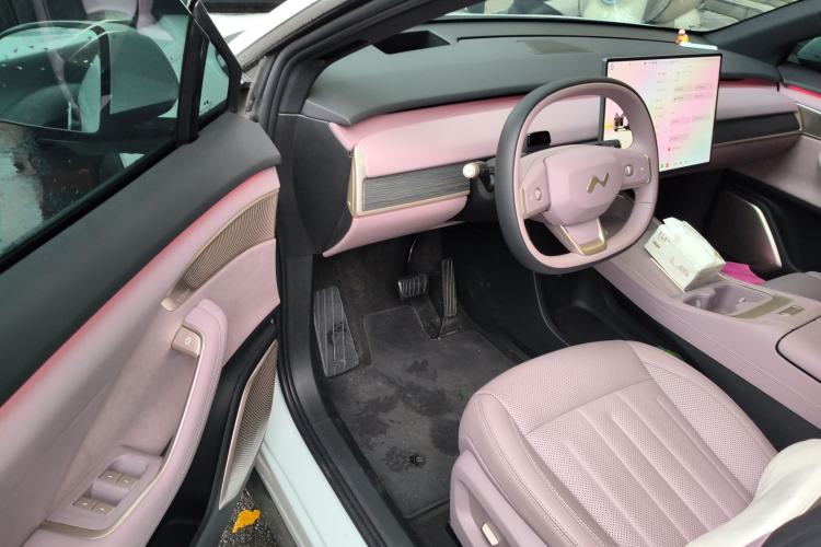 Used ONVO L60 2024 60 kWh Rear-Drive Version