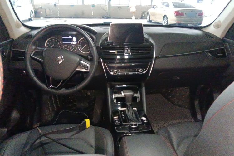 Used BORGWARD BX5 2017 20TGDI Automatic Two-Wheel Drive Pioneer Edition