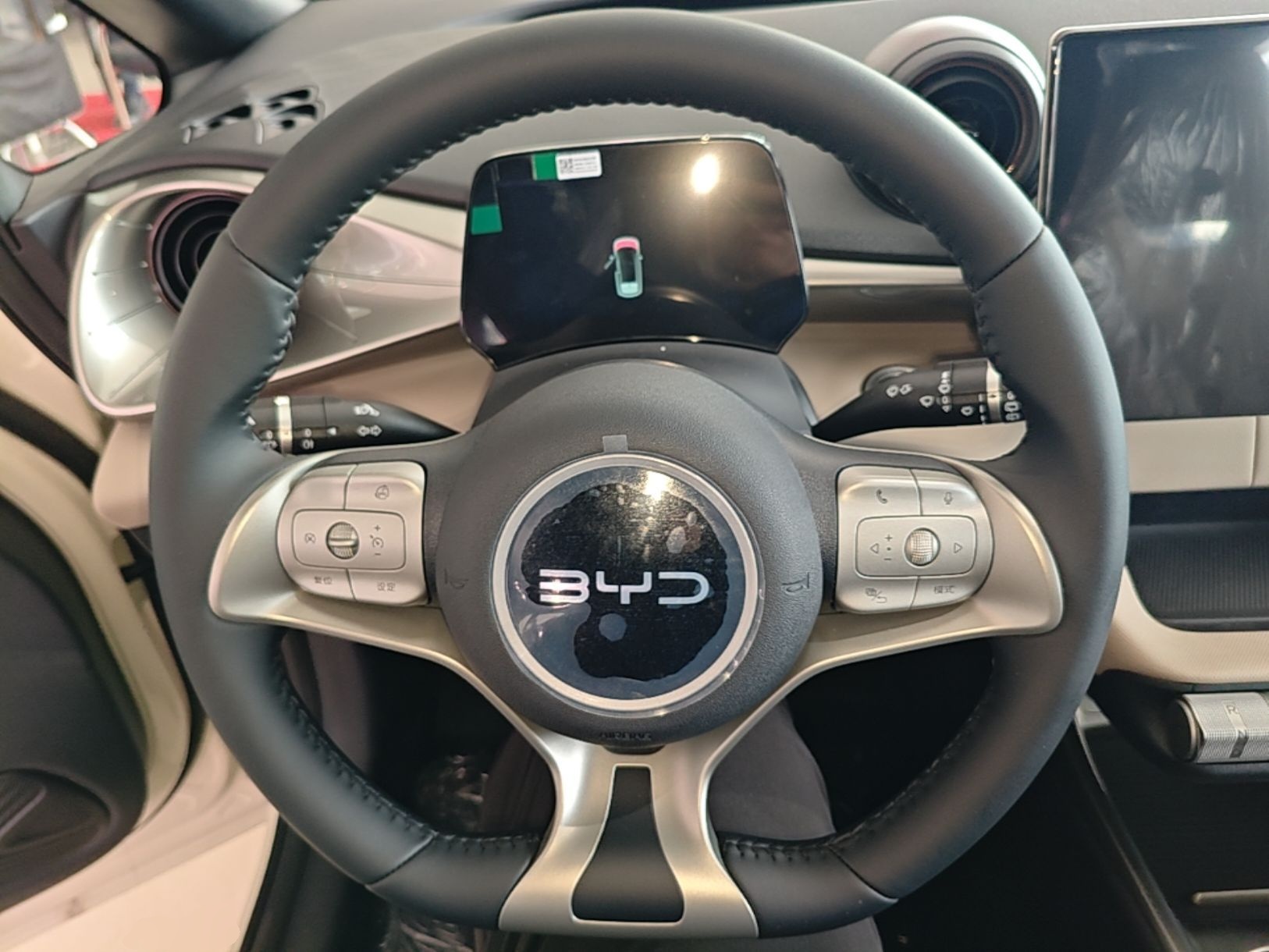 BYD Dolphin 2025 420km Free Edition — снимка 13