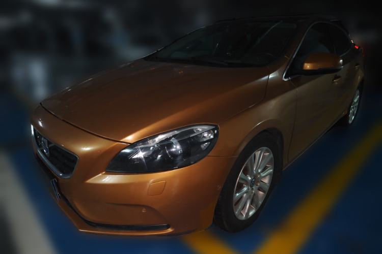 Used Volvo V40 2013 2.0T Zhiya Edition