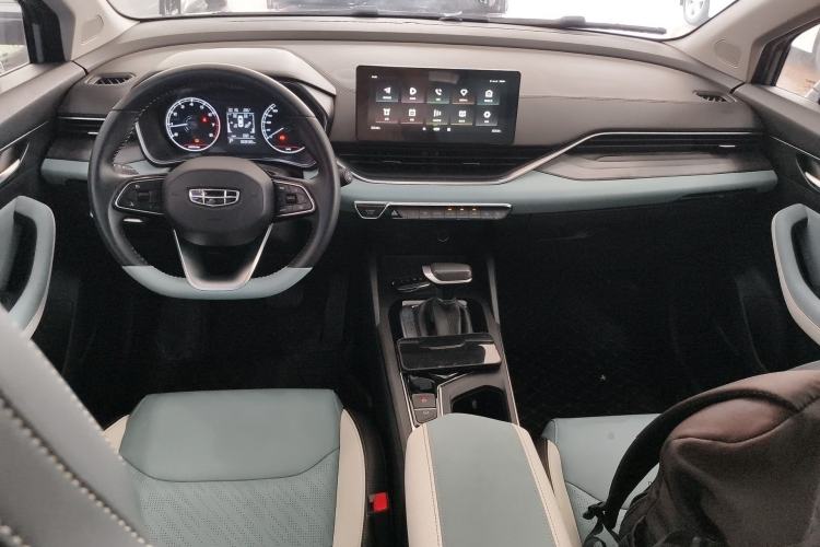 Used Geely Auto Emgrand S 2022 1.4T CVT Crossover Player Edition Center Console