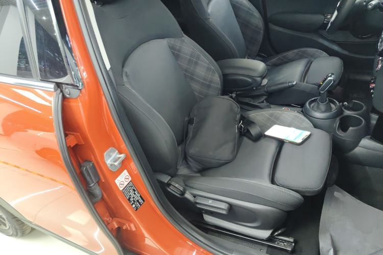 Used MINI MINI 2018 1.5T COOPER Classic Edition Five-Door Version