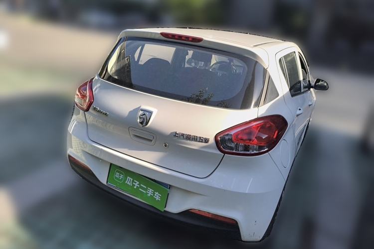Used Baojun 310 2016 1.2L manual Comfort trim level
