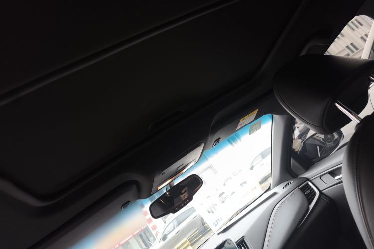 Used Chevrolet Monza 2019 RS 330T Automatic Comfort Edition China VI Standard Headliner