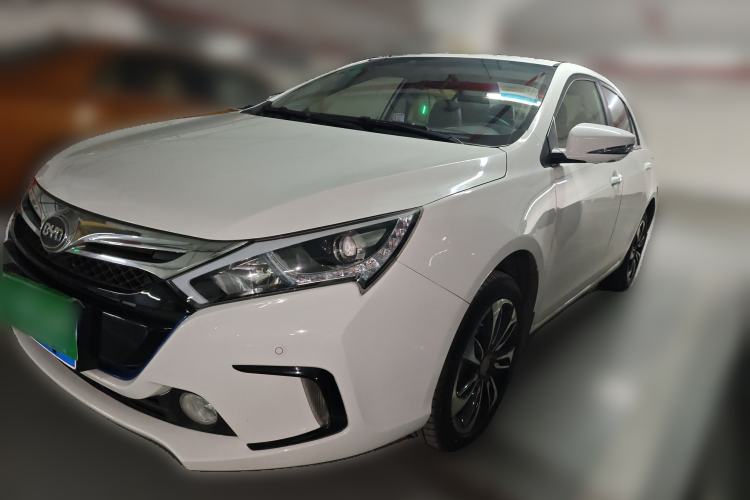 Used BYD Qin New Energy 2015 1.5T Dual-Crown Flagship Plus Edition