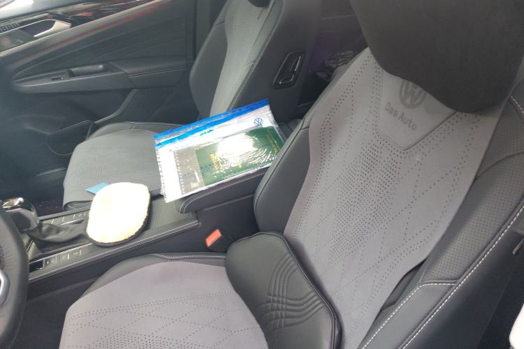 Used Volkswagen Passat 2025 Outstanding Model 380TSI Dragon Glory Edition