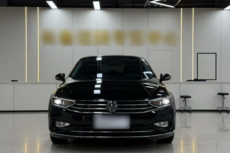 Used Volkswagen Magotan 2020 330TSI DSG Leading Model
