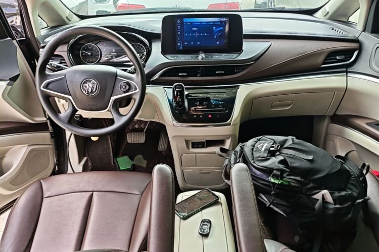 Used Buick GL8 2023 Land Executive Class Comfort Model