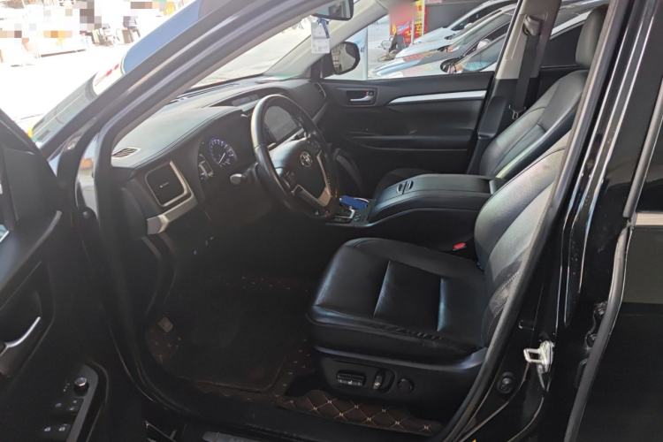 Used Toyota Highlander 2018 2.0T Four-Wheel Drive Luxury Edition 7 Seats China V Emission Standard
