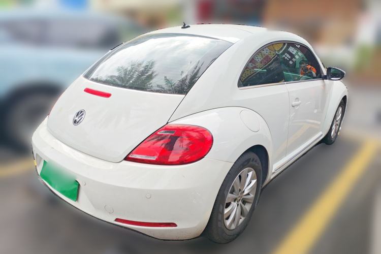 Used Volkswagen Beetle 2015 180TSI model
