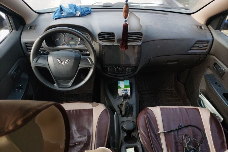 Used Wuling Hongguang 2015 1.2L S Base Model China V Standard