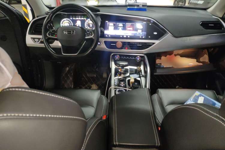 Used Geely Auto Monjaro New Energy 2021 ePro Lanxinger Pure Electric Range 56 km Center Console