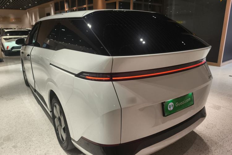 Used XPeng X9 2024 610 Long-Range Pro
