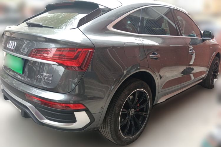 Used Audi Q5L Sportback 2022 40 TFSI Luxury Model Rear Right 45 Deg