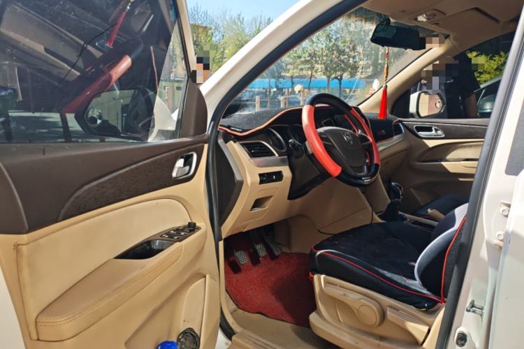 Used Baojun 730 2016 1.5L Manual Value Edition 5 Seats China V Emission Standard Driver Seat