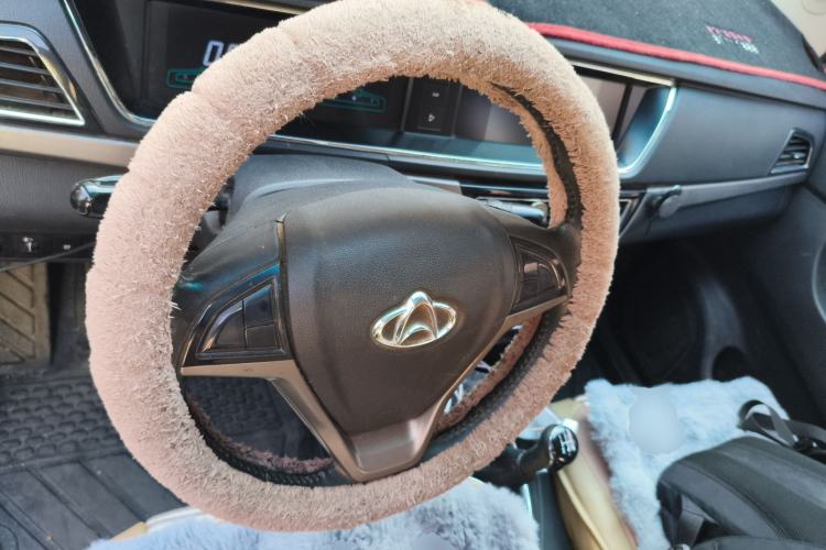 Used CHANGAN KAICHENG Oushang A600 2016 1.5L Manual Luxury 7-Seater Steering Wheel