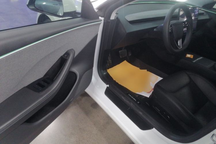 Used Tesla Model 3 2025 Rear-Wheel-Drive Version
