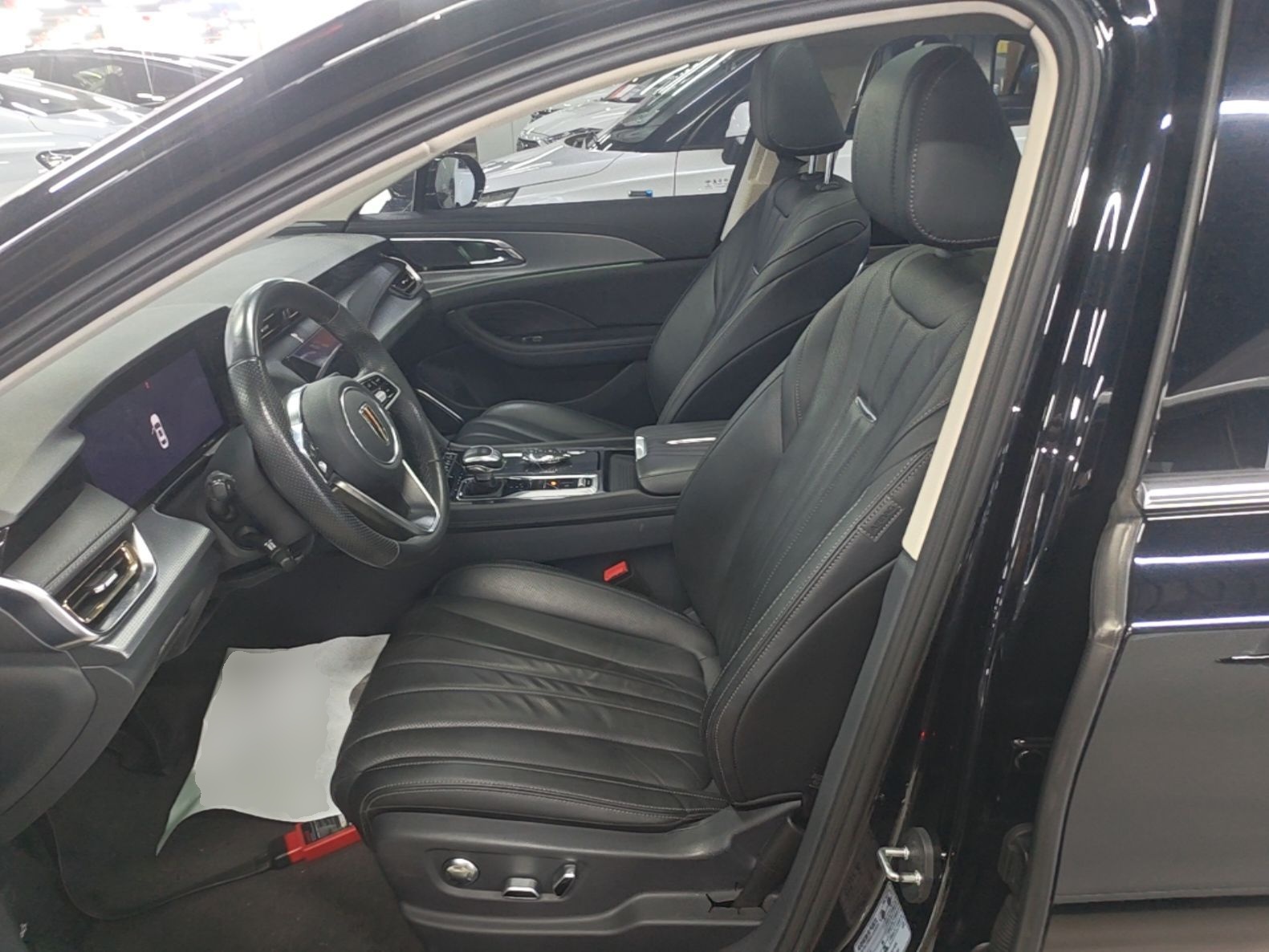 Hongqi H5 2023 2.0T Automatic Smart Connect Flagship Edition - Chinese Trim Chang — снимка 17