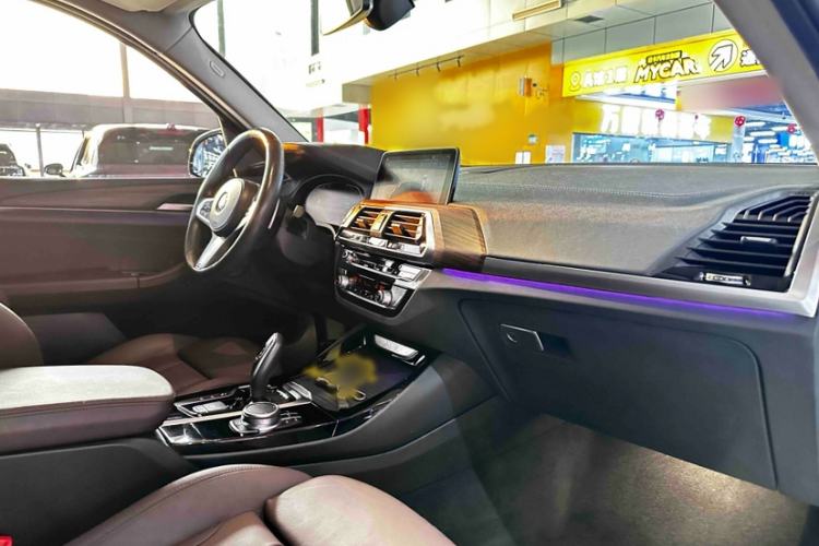 Used BMW X3 2021 Facelift xDrive28i M Sport Package Interior 11