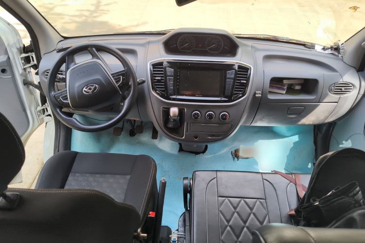 Used SAIC MAXUS Xintu V80 