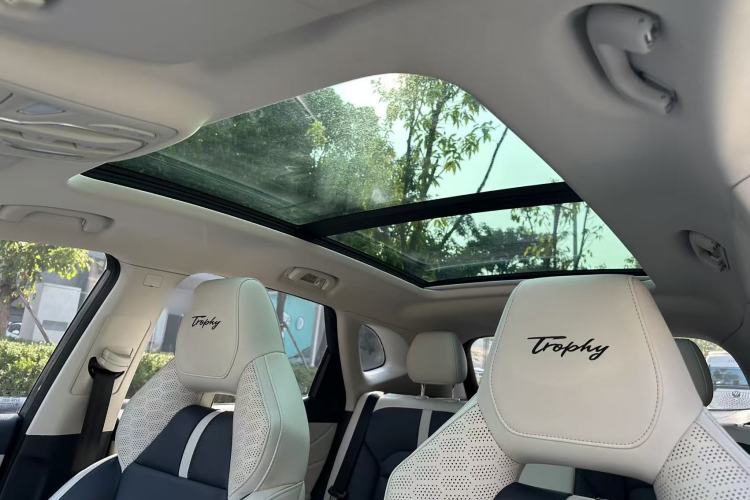 Used MG Pilot 2021 400TGI Automatic Two-Wheel Drive Trophy Flagship Edition
