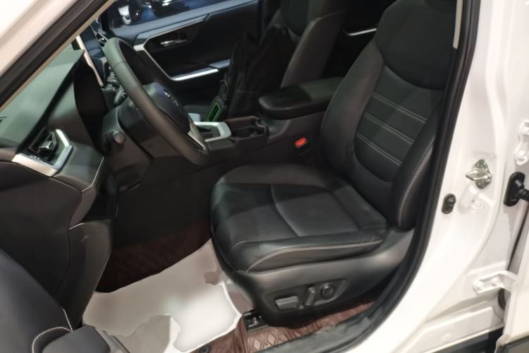 Used Toyota RAV4 2022 2.0L CVT Two-Wheel Drive Fashion Plus Edition
