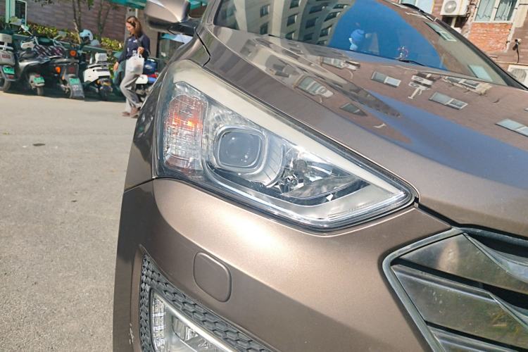 Used Hyundai Santa Fe 2013 2.0T Automatic Two-Wheel Drive Prestige Version
