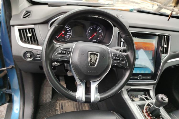 Used Roewe RX5 2018 20T Two-Wheel Drive Manual Internet Elite Edition