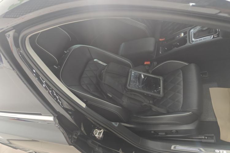 Used Volkswagen Magotan GTE Plug-in Hybrid 2022 GTE Prestige Model