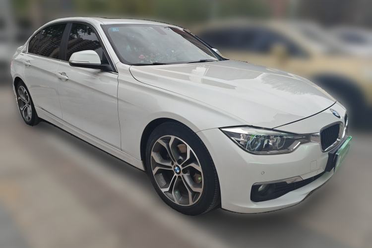 Used BMW 3 Series 2016 316Li Fashion Model Front Right 45 Deg