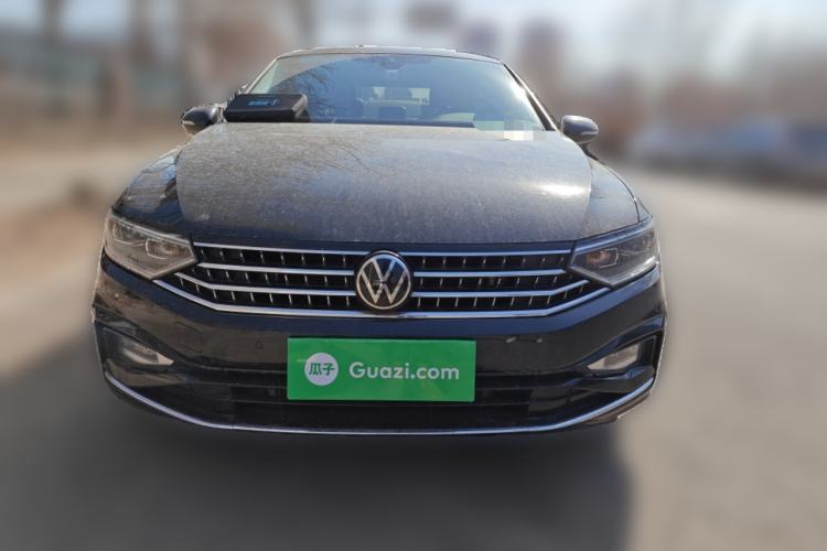 Used Volkswagen Magotan 2024 2 Million Units Zhongxiang Version 330TSI DSG Luxury Edition