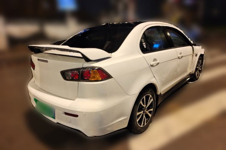 Used Mitsubishi Lancer EX 2016 1.8L Manual Black-and-White Retro Edition