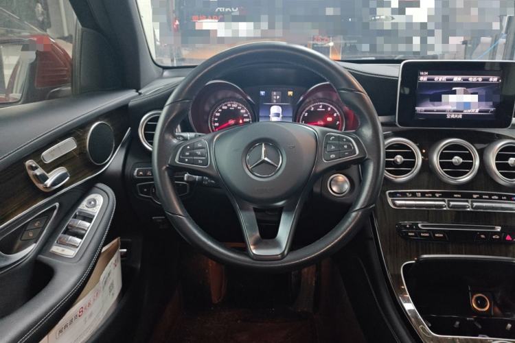 Used Mercedes-Benz GLC 2017 GLC 260 4MATIC Luxury Model