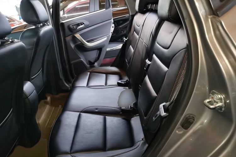Used CHANGAN CS35 2014 1.6L Manual Luxury Model China IV Standard

